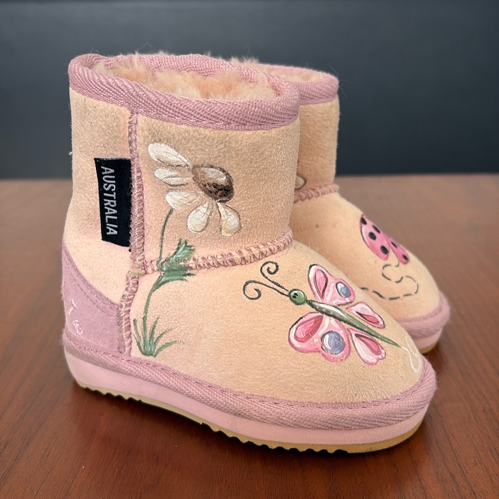 Warmbat Australia boots, size 5